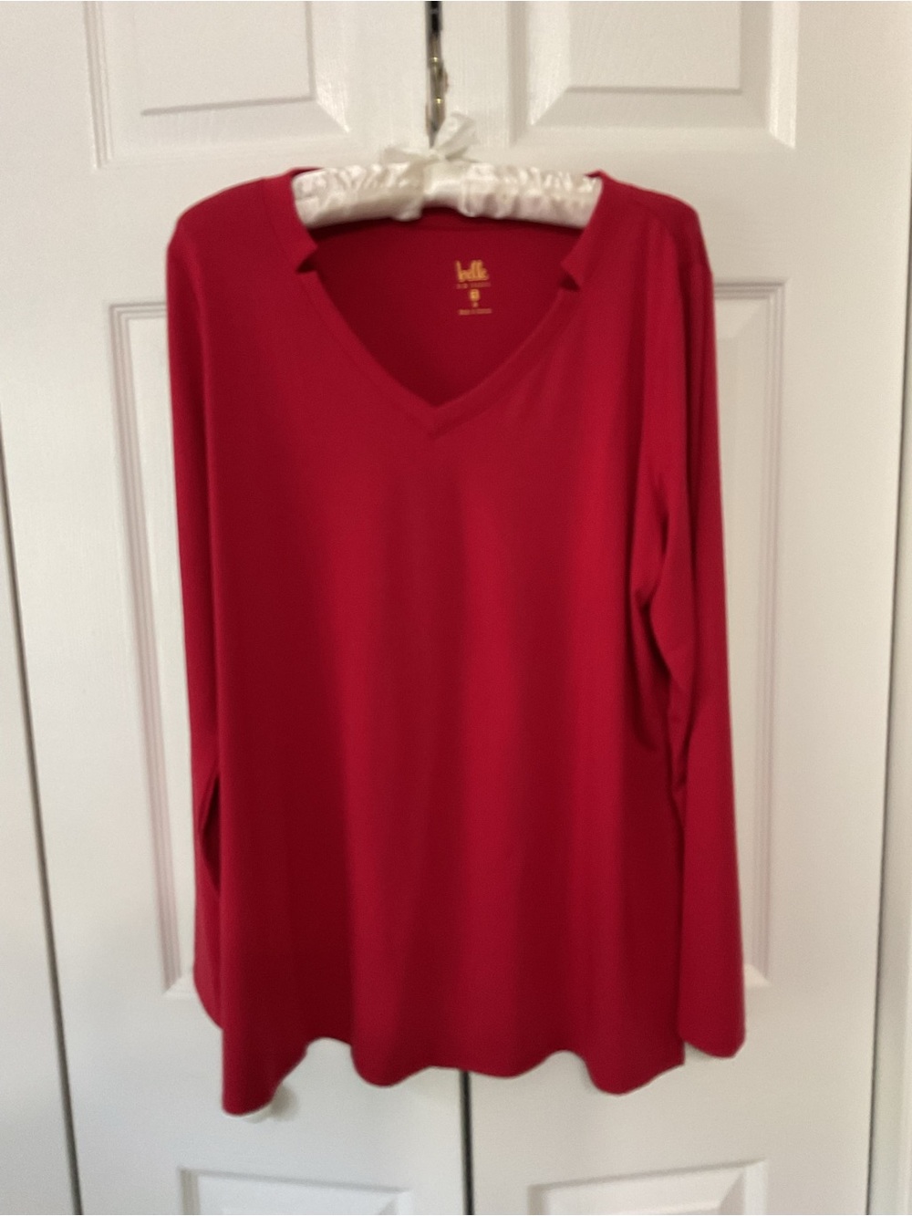 Kim Gravel notched Red V-Neck Long Sleeve Top